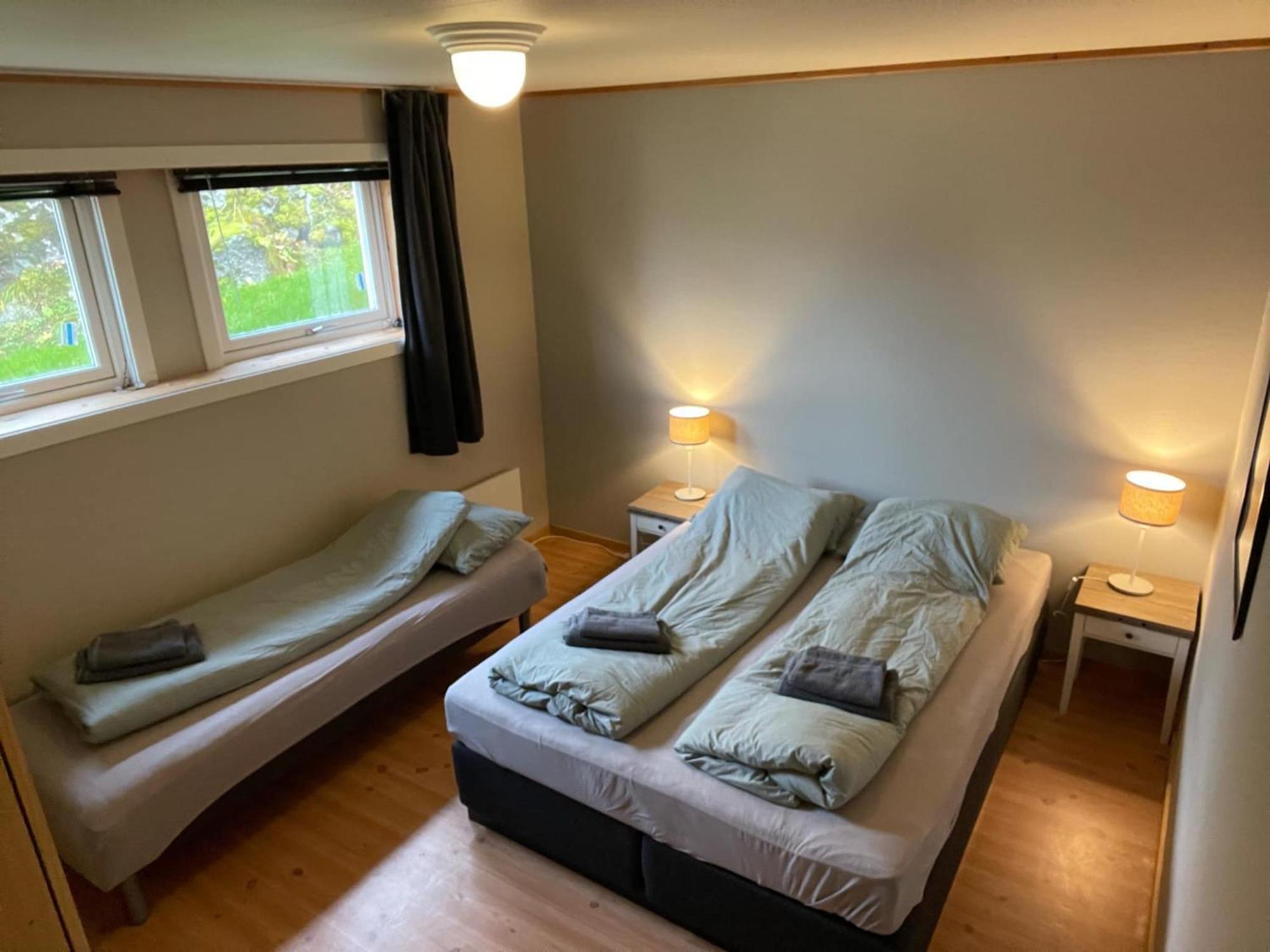 Leilighet Med Nydelig Utsikt Pa Leknes! Skullbru Extérieur photo